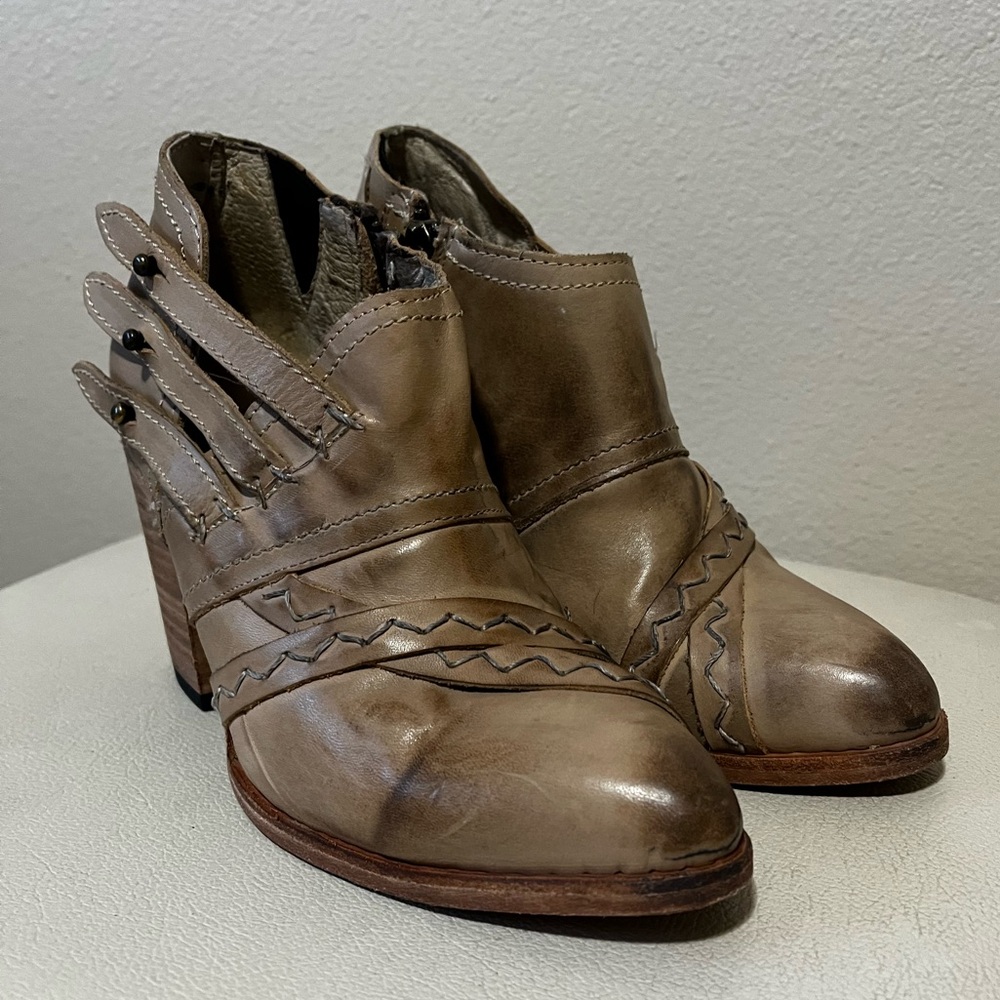 FREEBIRD By Steven Gate Distressed Tan Leather Heel Ankle Booties Women’s